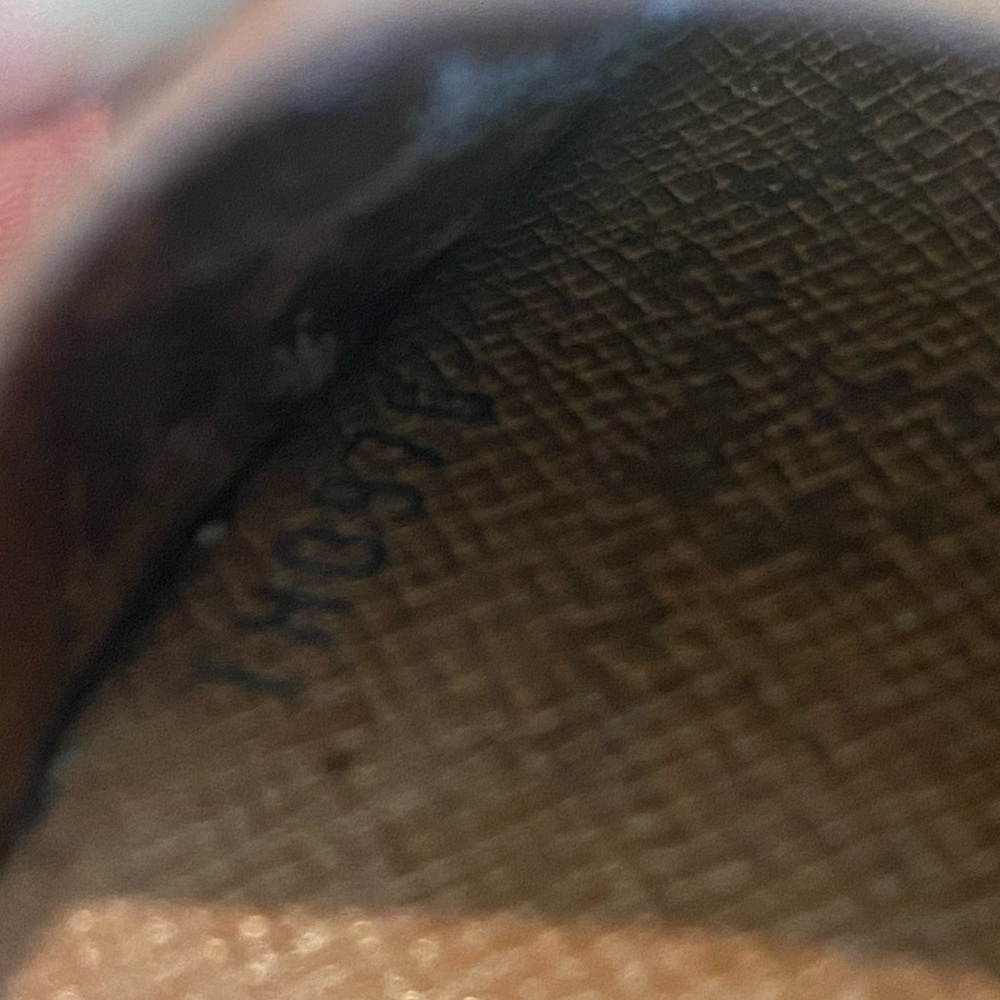 Louis Vuitton Elise Monogram Wallet - Picture 13 of 13